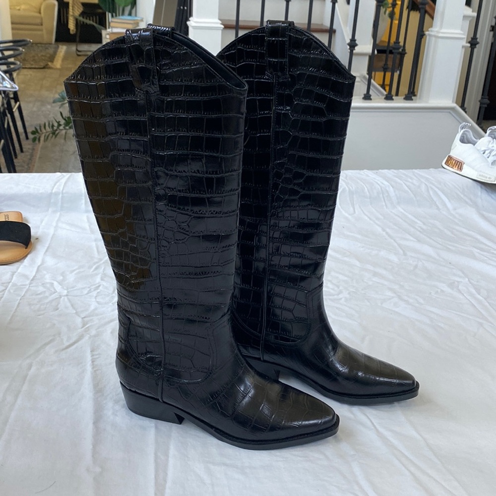 Marc Fisher cowboy boots size 7w